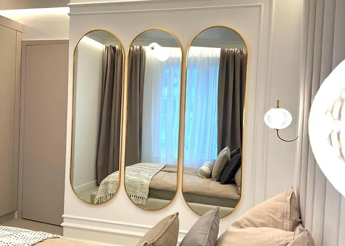 U In Waterfront 20 *